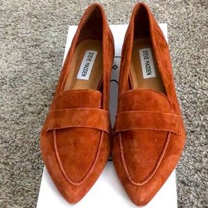 Steve Madden Cheryl chestnut suede flats